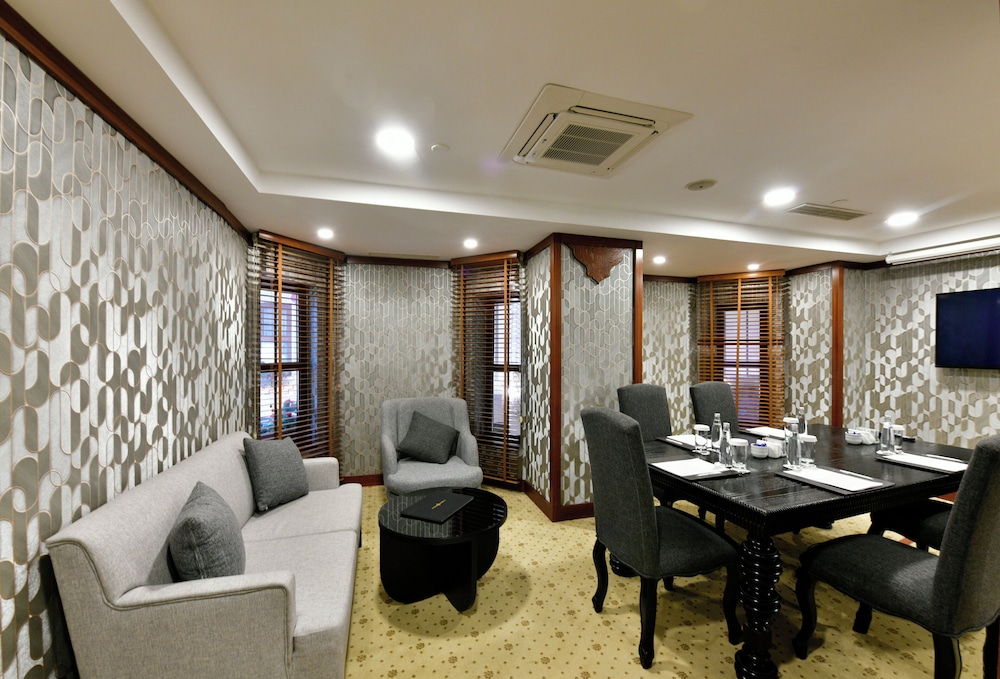 Crowne Plaza Istanbul - Old City by IHG — Hotel rooms in Istanbul, Istanbul