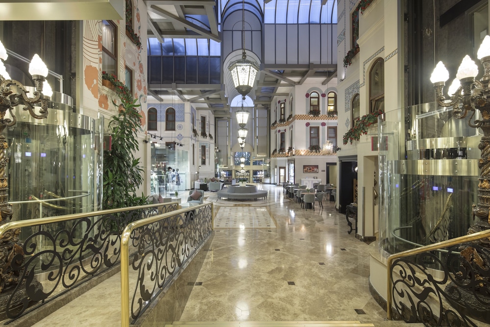 Crowne Plaza Istanbul - Old City by IHG — Hotel building in Istanbul, Istanbul