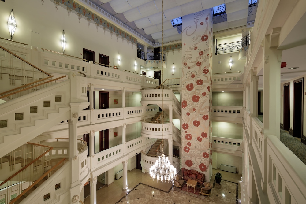 Crowne Plaza Istanbul - Old City by IHG — Hotel building in Istanbul, Istanbul