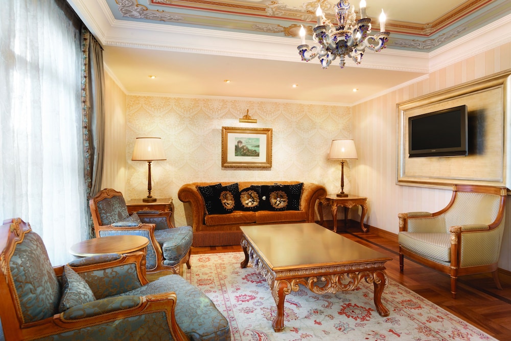 Crowne Plaza Istanbul - Old City by IHG — Hotel rooms in Istanbul, Istanbul