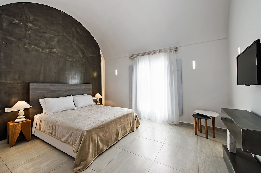 Cavo Bianco Boutique Hotel & Spa — Hotel rooms in Kamari, South Aegean