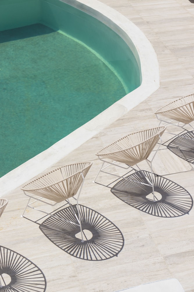 Cavo Bianco Boutique Hotel & Spa — Beach in Kamari, South Aegean