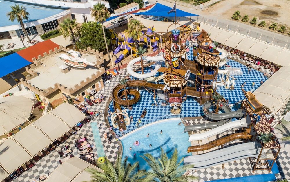 Crystal Admiral Aqua Collection — Attractions in the area in Manavgat