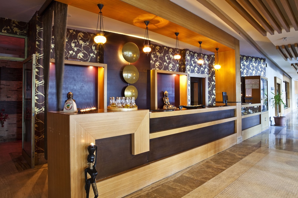 Crystal Admiral Aqua Collection — Restaurant & bars in Manavgat