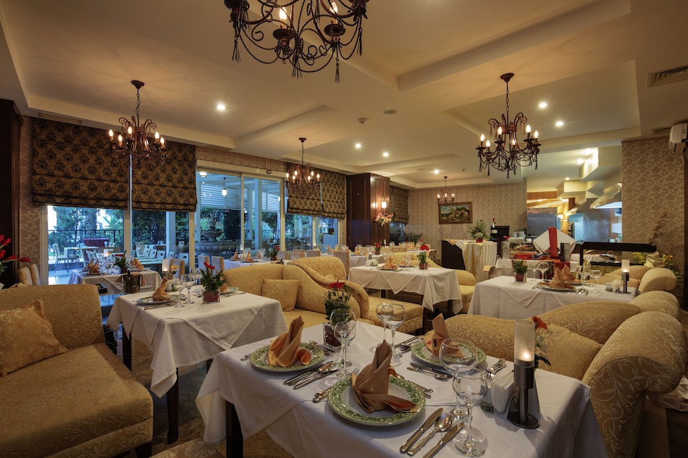 Crystal Admiral Aqua Collection — Restaurant & bars in Manavgat