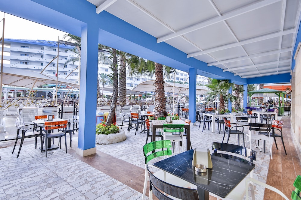 Crystal Admiral Aqua Collection — Restaurant & bars in Manavgat