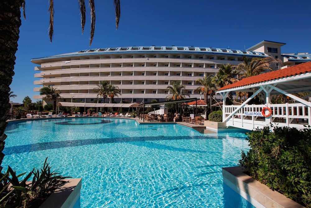 Crystal Admiral Aqua Collection — Hotel building in Manavgat