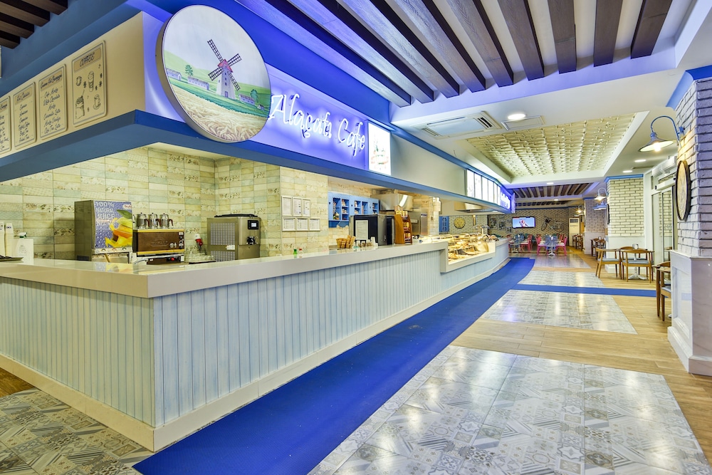 Crystal Admiral Aqua Collection — Restaurant & bars in Manavgat