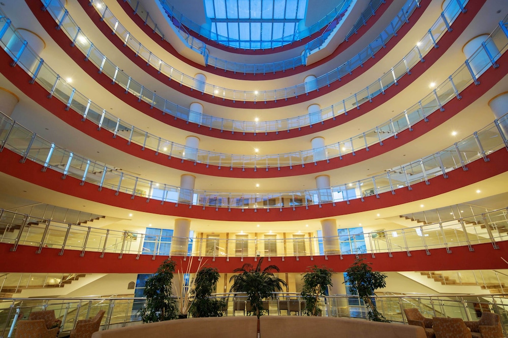 Crystal Admiral Aqua Collection — Hotel building in Manavgat