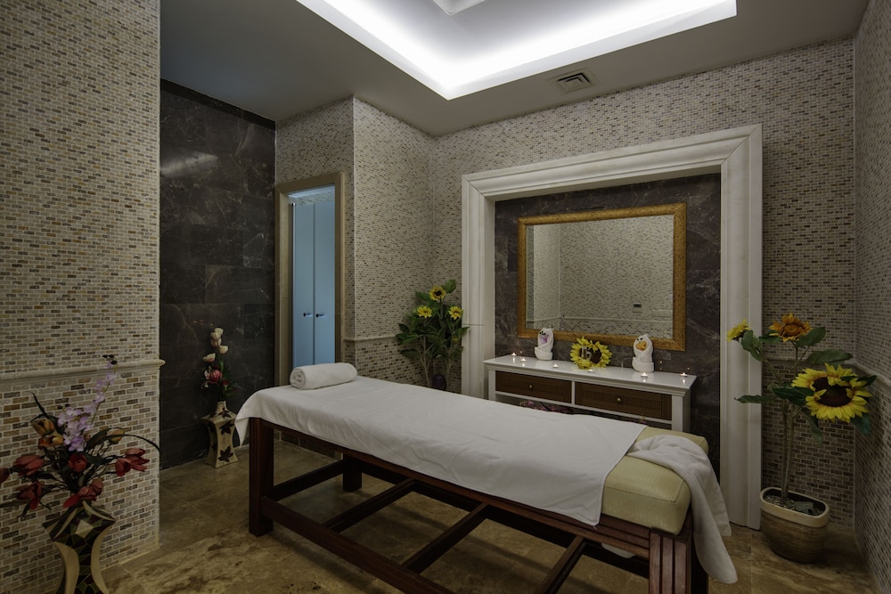 Crystal Admiral Aqua Collection — Spa in Manavgat