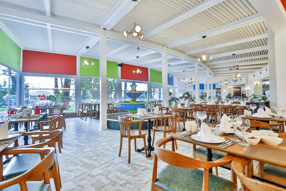 Crystal Admiral Aqua Collection — Restaurant & bars in Manavgat
