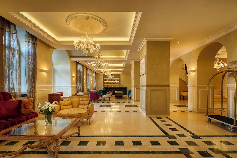 BO Hotel Palazzo — Restaurant & bars in Poreč, Istria