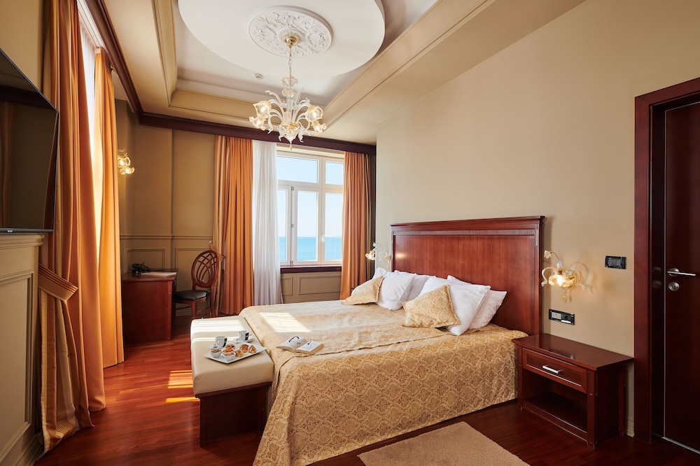 BO Hotel Palazzo — Hotel rooms in Poreč, Istria