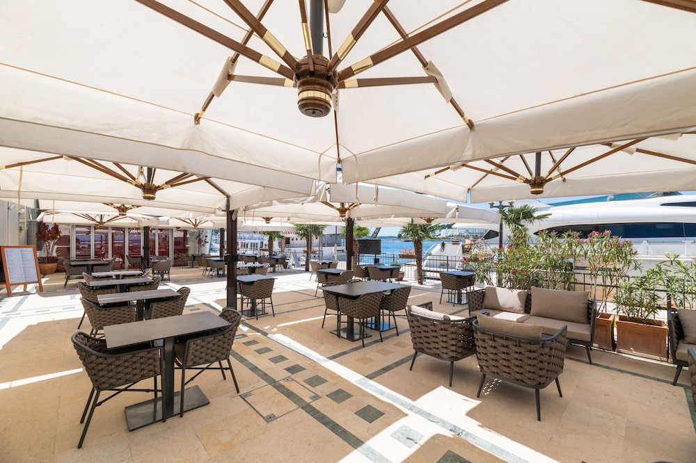 BO Hotel Palazzo — Restaurant & bars in Poreč, Istria