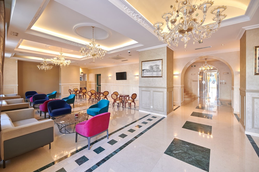 BO Hotel Palazzo — Hotel building in Poreč, Istria