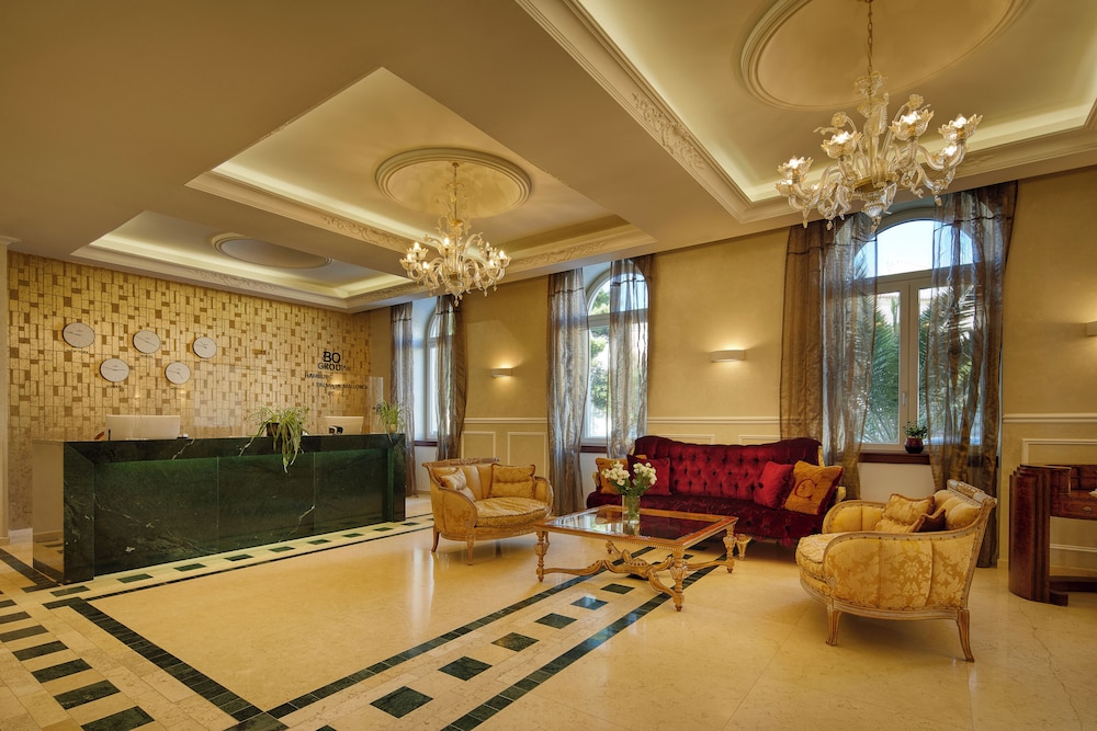 BO Hotel Palazzo — Hotel building in Poreč, Istria