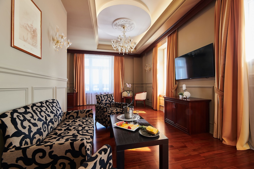 BO Hotel Palazzo — Hotel rooms in Poreč, Istria