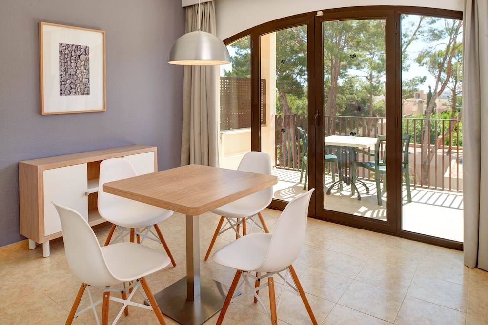 Protur Floriana Resort Aparthotel - All inclusive — Hotel rooms in Cala Bona, Balearic Islands