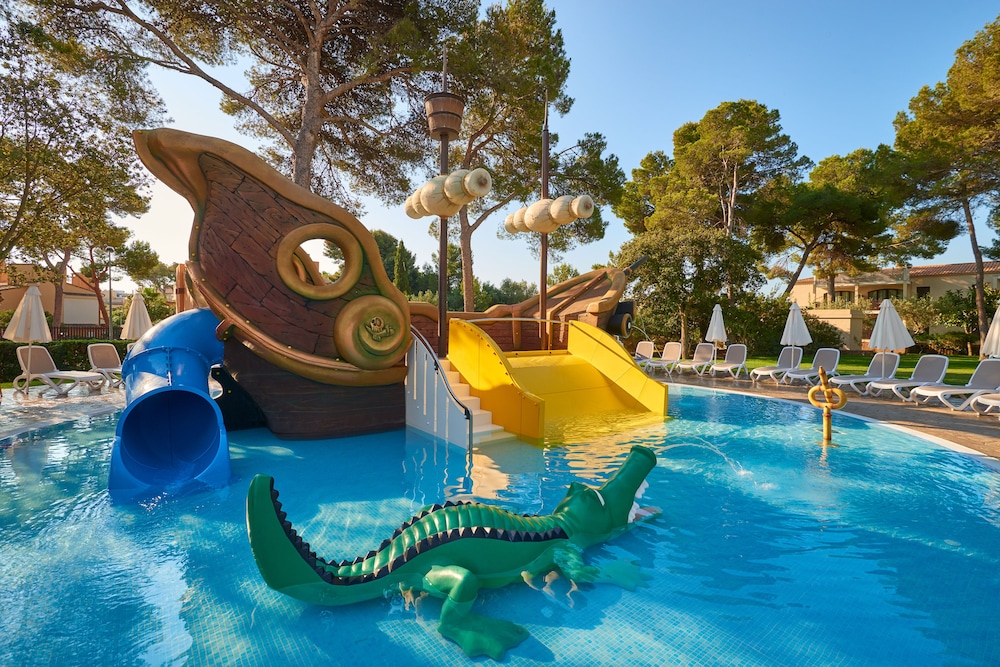Protur Floriana Resort Aparthotel - All inclusive — Swimming pool in Cala Bona, Balearic Islands