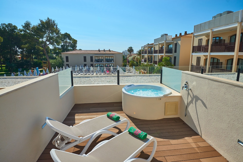 Protur Floriana Resort Aparthotel - All inclusive — Spa in Cala Bona, Balearic Islands