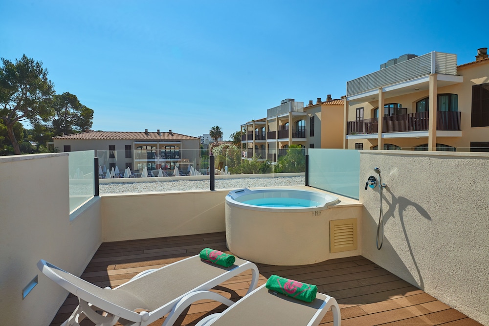 Protur Floriana Resort Aparthotel - All inclusive — Spa in Cala Bona, Balearic Islands