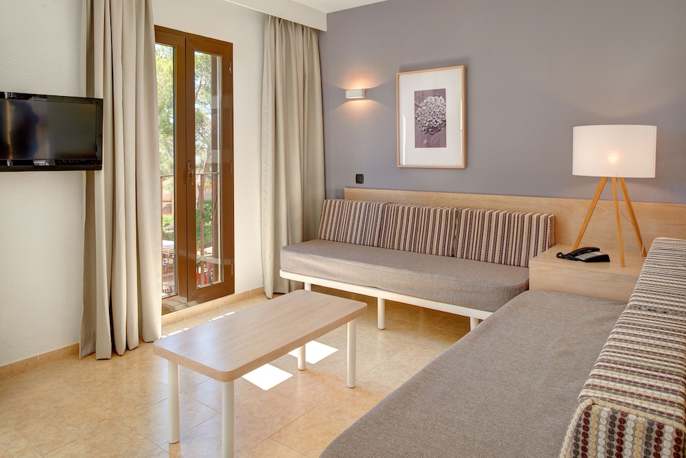 Protur Floriana Resort Aparthotel - All inclusive — Hotel rooms in Cala Bona, Balearic Islands