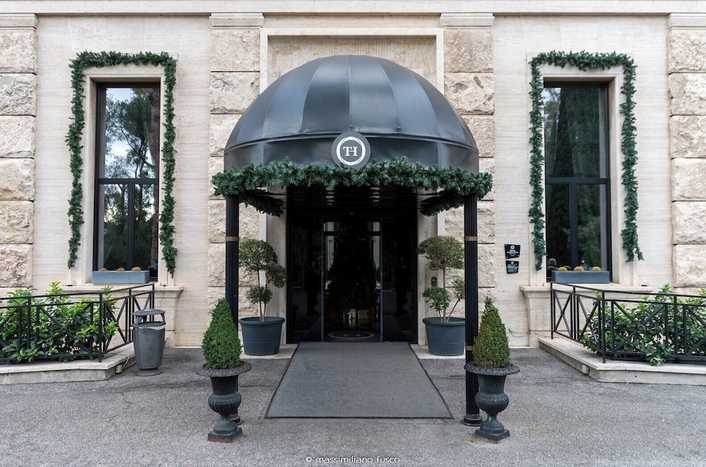 TH Roma - Carpegna Palace — Hotel building in Rome, Lazio