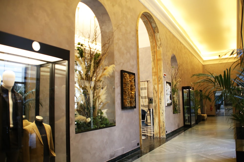 TH Roma - Carpegna Palace — Hotel building in Rome, Lazio