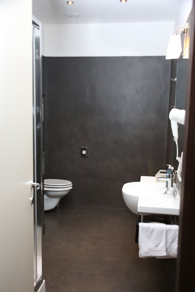 TH Roma - Carpegna Palace — Hotel rooms in Rome, Lazio