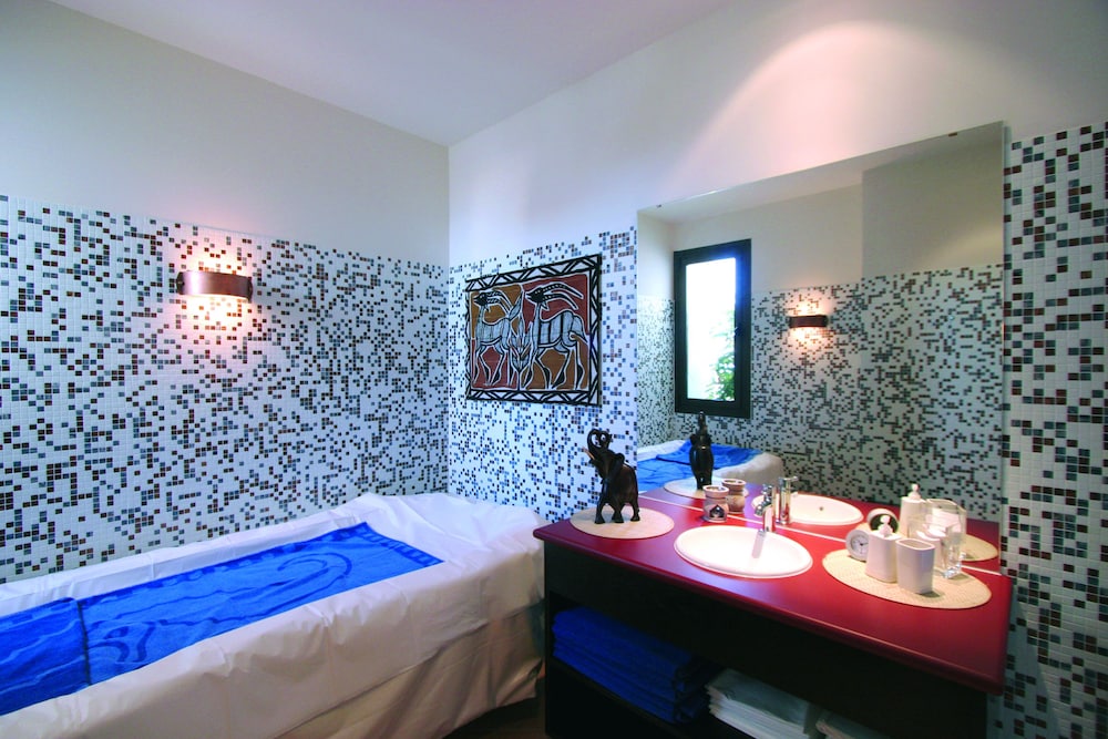 Seaside Sandy Beach — Spa in Playa del Ingles, Canary Islands