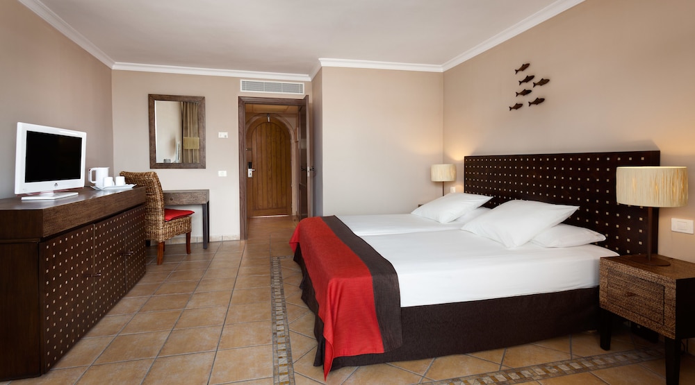 Seaside Sandy Beach — Hotel rooms in Playa del Ingles, Canary Islands