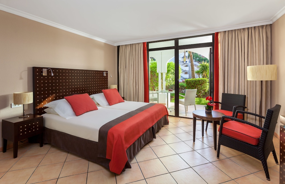 Seaside Sandy Beach — Hotel rooms in Playa del Ingles, Canary Islands