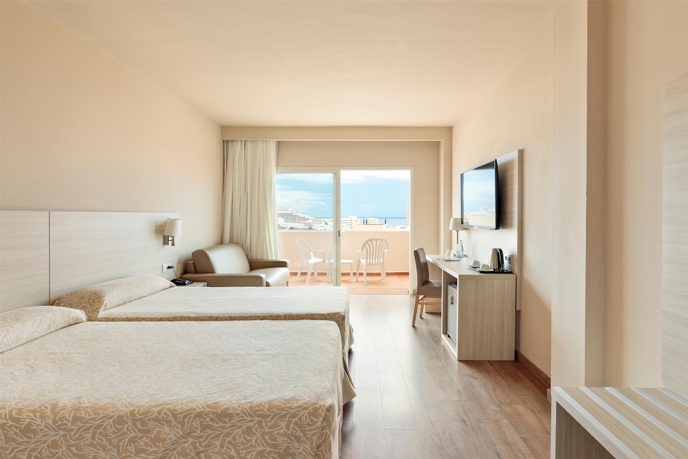 Hotel Best Jacaranda — Hotel rooms in Costa Adeje, Canary Islands