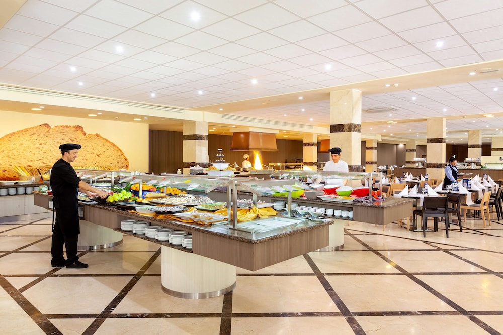 Hotel Best Jacaranda — Restaurant & bars in Costa Adeje, Canary Islands