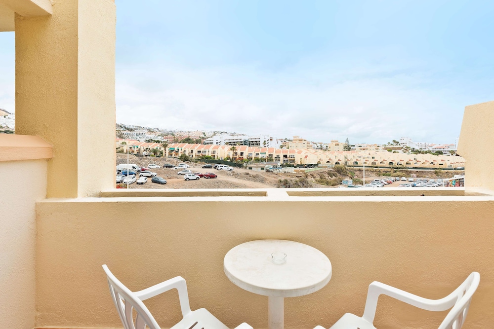 Hotel Best Jacaranda — Hotel rooms in Costa Adeje, Canary Islands
