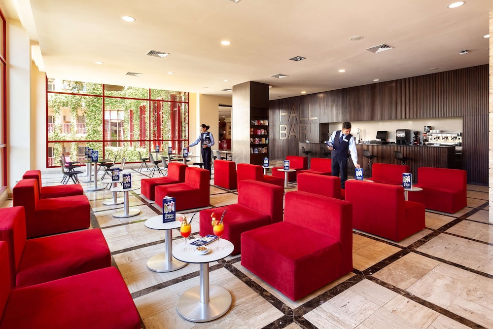 Hotel Best Jacaranda — Restaurant & bars in Costa Adeje, Canary Islands