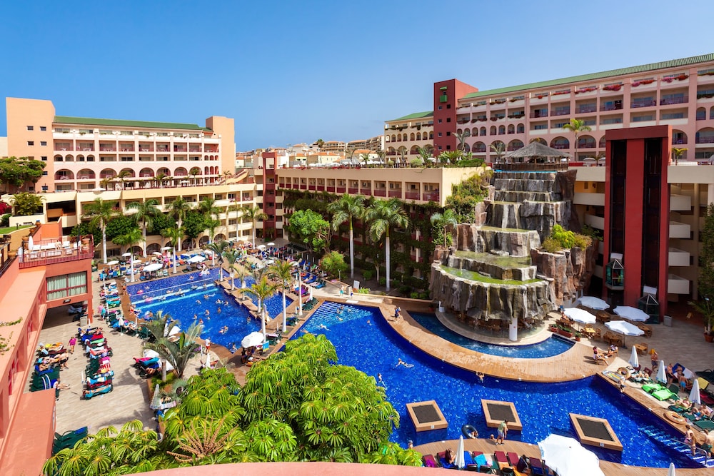 Hotel Best Jacaranda — Swimming pool in Costa Adeje, Canary Islands