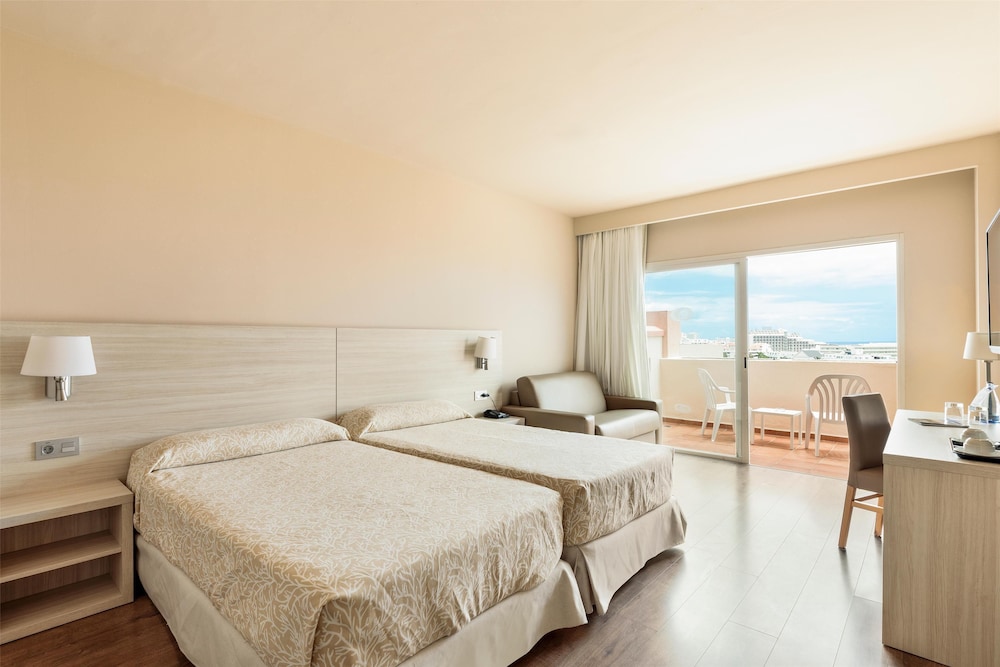 Hotel Best Jacaranda — Hotel rooms in Costa Adeje, Canary Islands