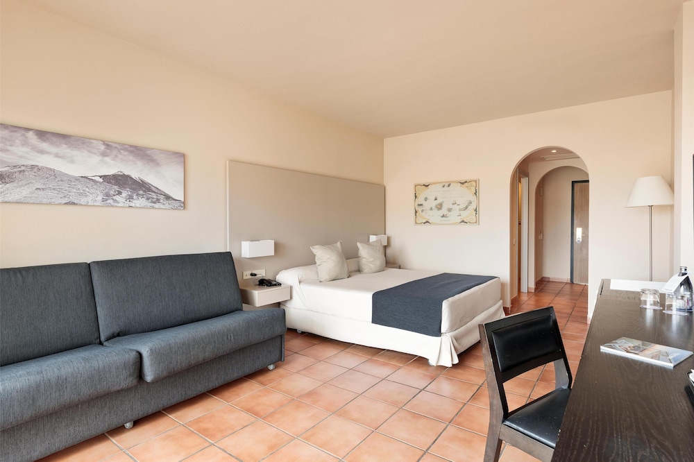 Hotel Best Jacaranda — Hotel rooms in Costa Adeje, Canary Islands
