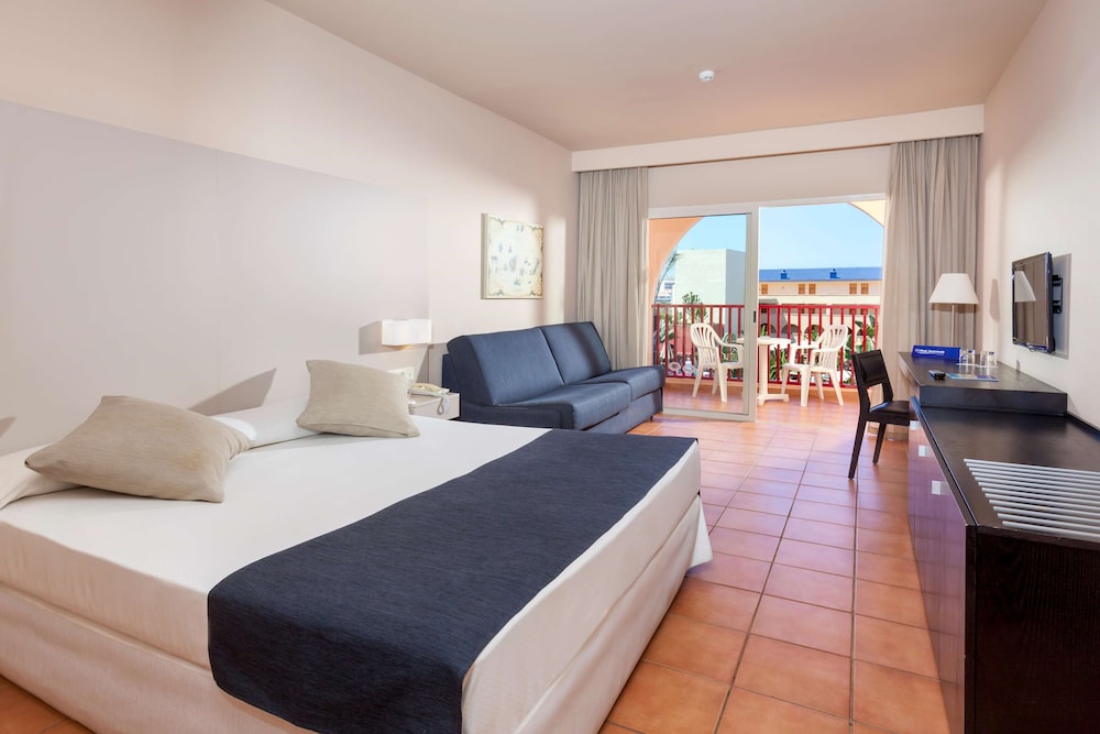 Hotel Best Jacaranda — Hotel rooms in Costa Adeje, Canary Islands