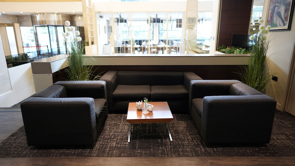 Dedeman Istanbul — Restaurant & bars in Istanbul, Istanbul