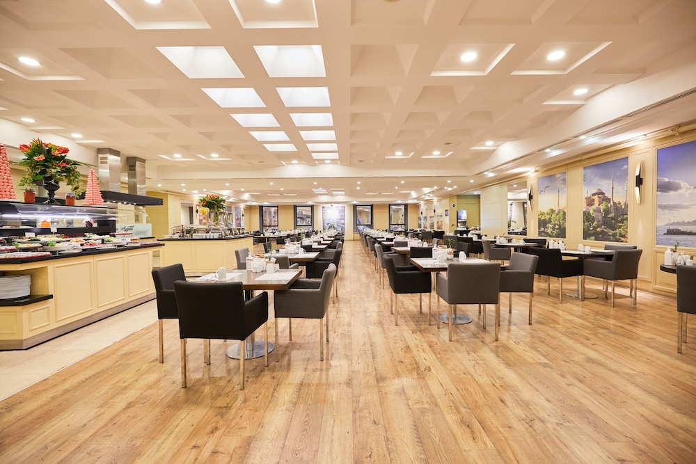 Dedeman Istanbul — Restaurant & bars in Istanbul, Istanbul