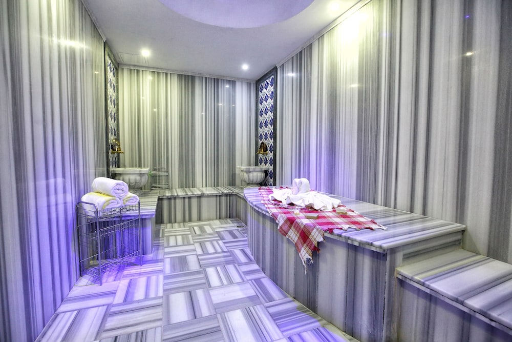 Dedeman Istanbul — Spa in Istanbul, Istanbul