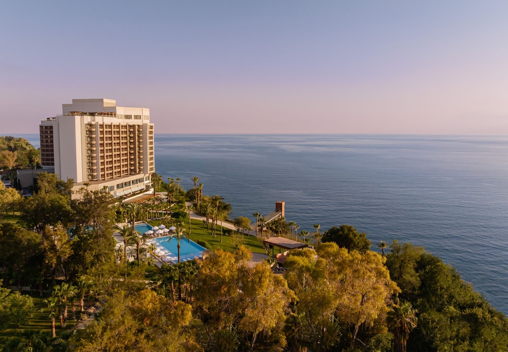 Akra Antalya — Hotel building in Antalya