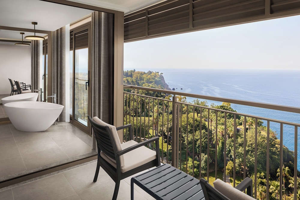 Akra Antalya — Hotel rooms in Antalya