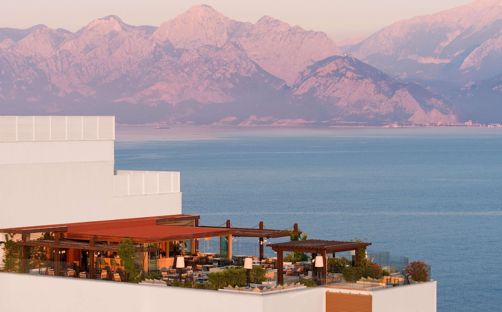 Akra Antalya — Restaurant & bars in Antalya