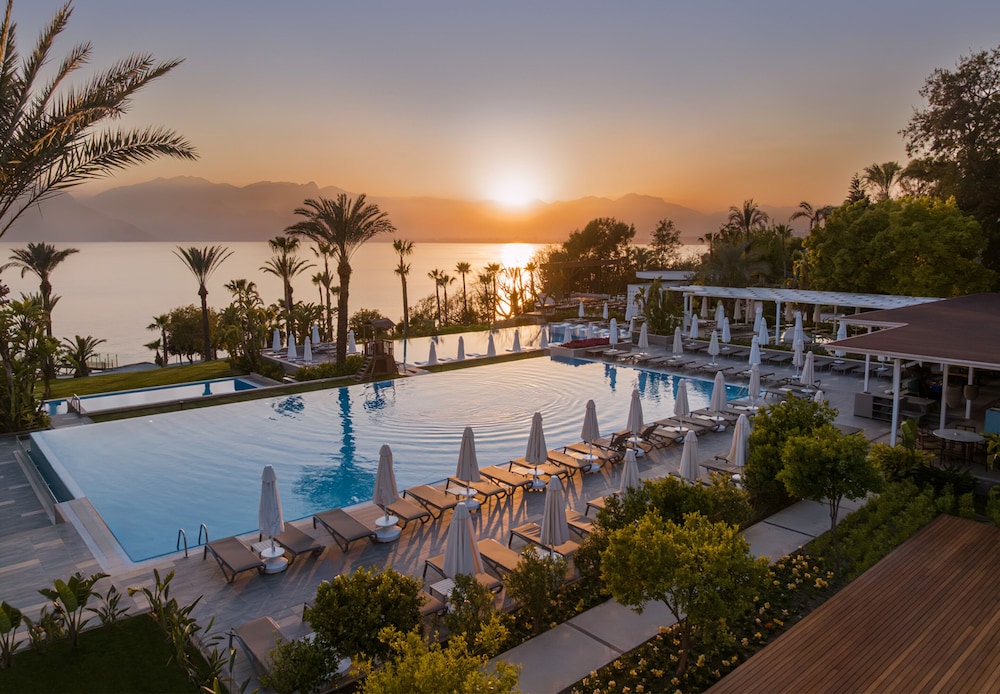Akra Antalya — Swimming pool in Antalya