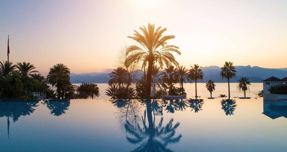 Akra Antalya — Swimming pool in Antalya