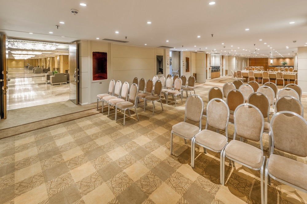 Athenaeum InterContinental by IHG — Restaurant & bars in Athens, Attica