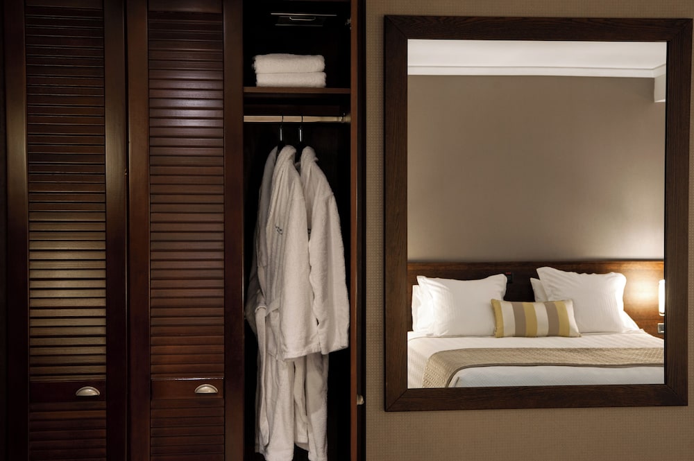 Athenian Callirhoe Hotel — Hotel rooms in Athens, Attica